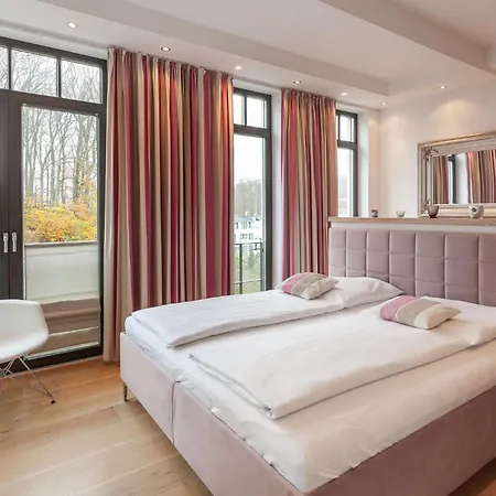 Claire Meerzeit * Sellin (Rugen)